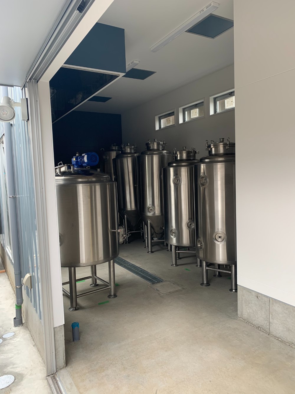 Brew pub equipment, breweries, brewhouse, fermenter, brew system, brite tank